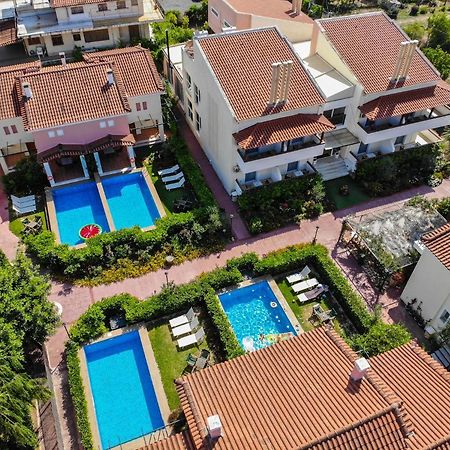 Corinthian Village 벌하티 외부 사진