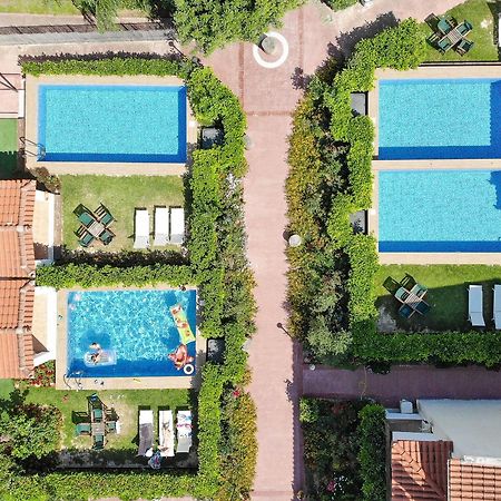 Corinthian Village 벌하티 외부 사진