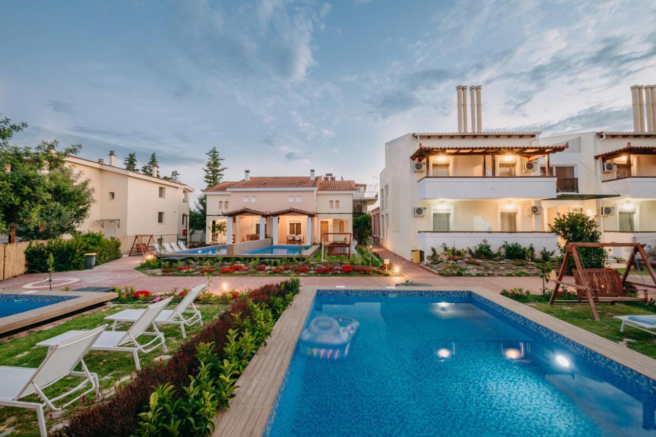 Corinthian Village 벌하티 외부 사진