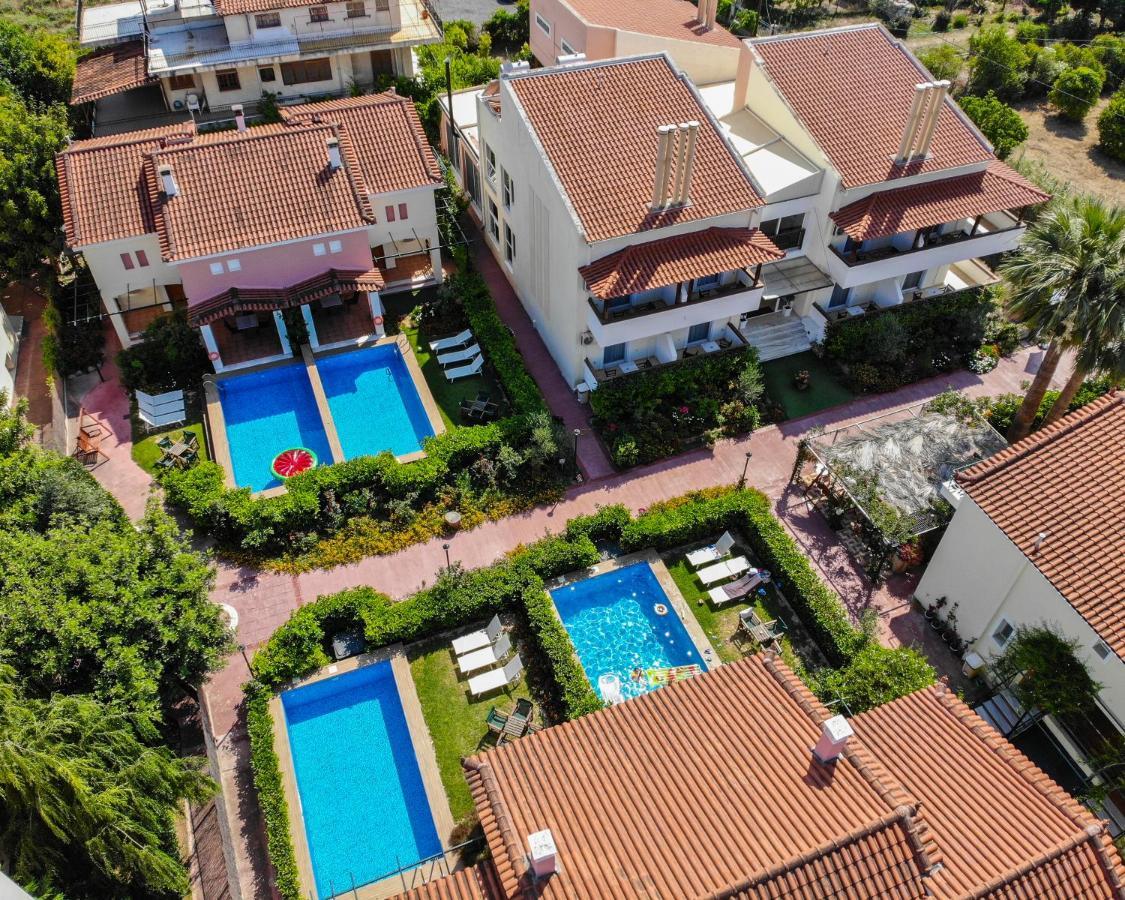 Corinthian Village 벌하티 외부 사진