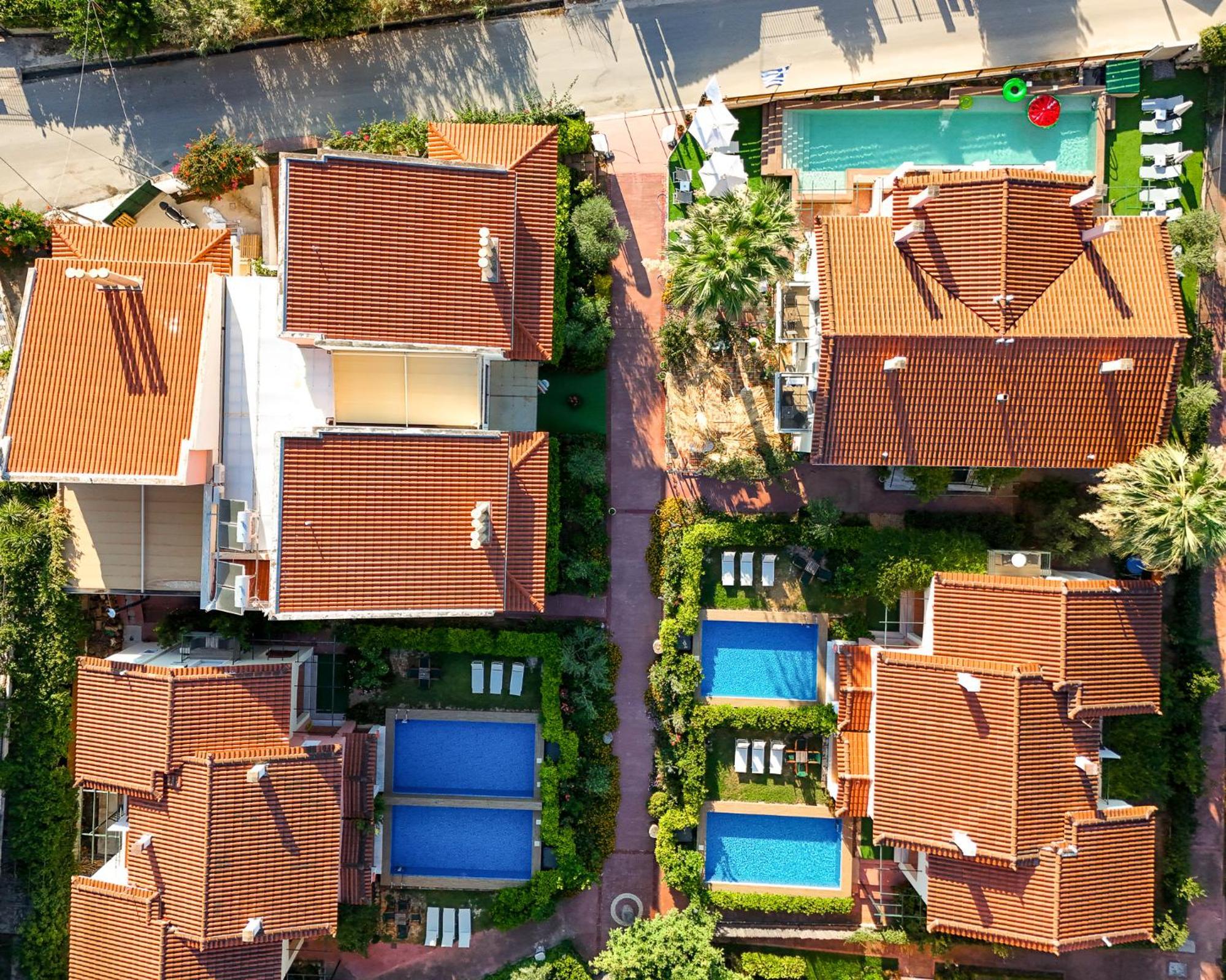 Corinthian Village 벌하티 외부 사진